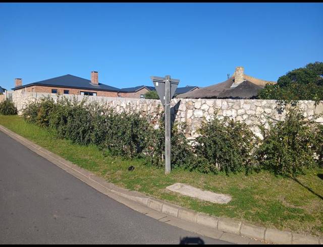 LAND FOR SALE IN STILBAAI-WES